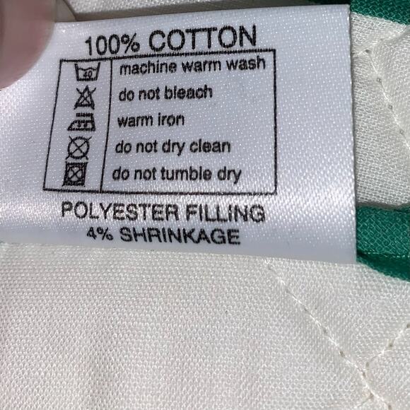 Spode Christmas Tree Cloth Placemats Set of 4 with 2 Pot Holders Cotton Washable - Picture 6 of 6